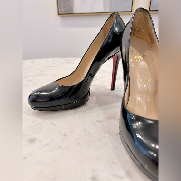 Christian Louboutin Paris Simple 100 mm Black Patent Leather Almond Toe Pumps - Picture 3 of 13